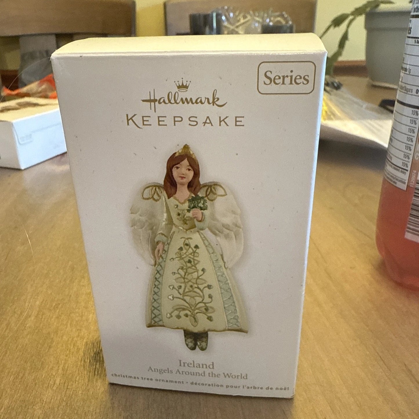 Ireland: Angels Around The World 1st Hallmark Holiday Keepsake Orn.