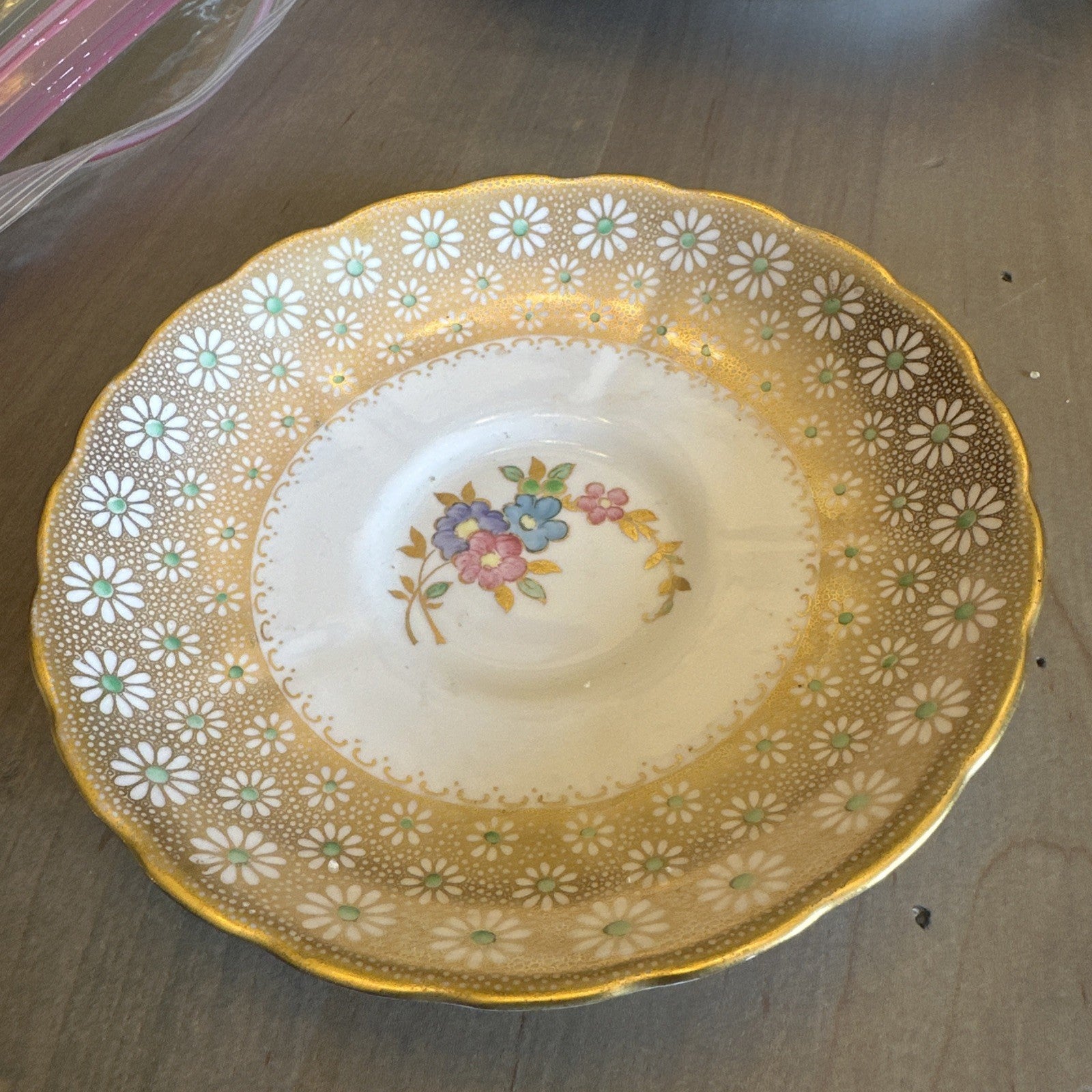 Tuscan England Fine Bone China Cup Saucer Daisies Daisy Pretty CHN 562