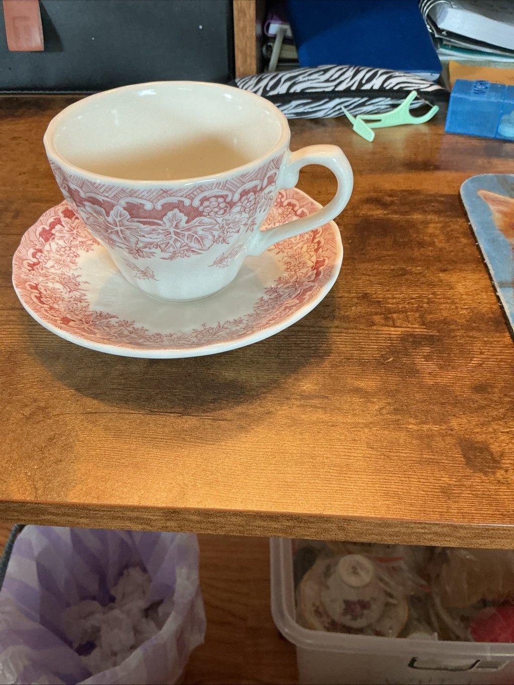 Queen's Seasons Greetings Myott Factory Cup & Saucer CHN 150