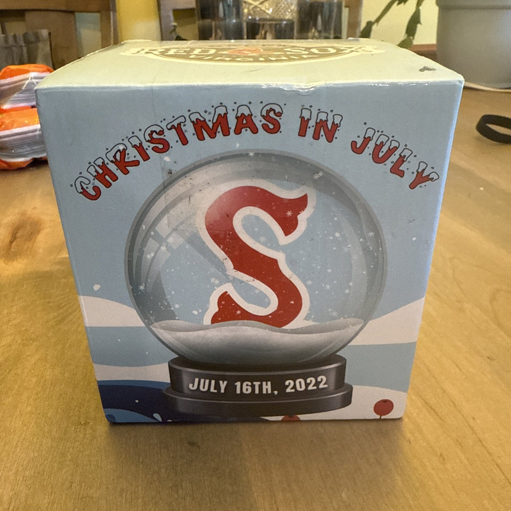 Salem Red Sox 2022. Christmas In July Snow Globe - Mugsy - SGA - NIB BIN 990