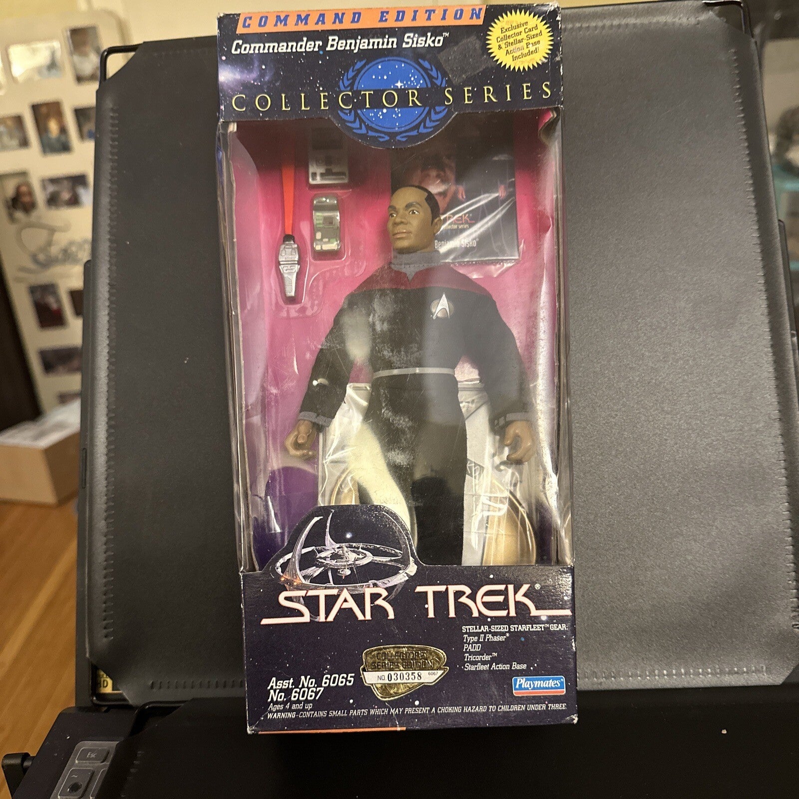 1994 Playmates Toys Star Trek Commander Benjamin Sisko - Asst: 6065/  BIN 90