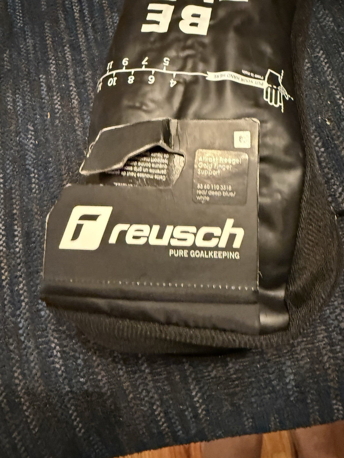 Reusch Venomous Gold Goalkeeper Gloves - Size 8 TUB 32