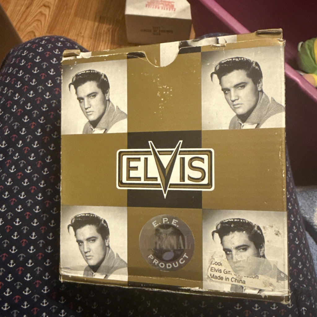 Elvis Presley heart box 1999 Vandor ceramic keepsake BIN 990