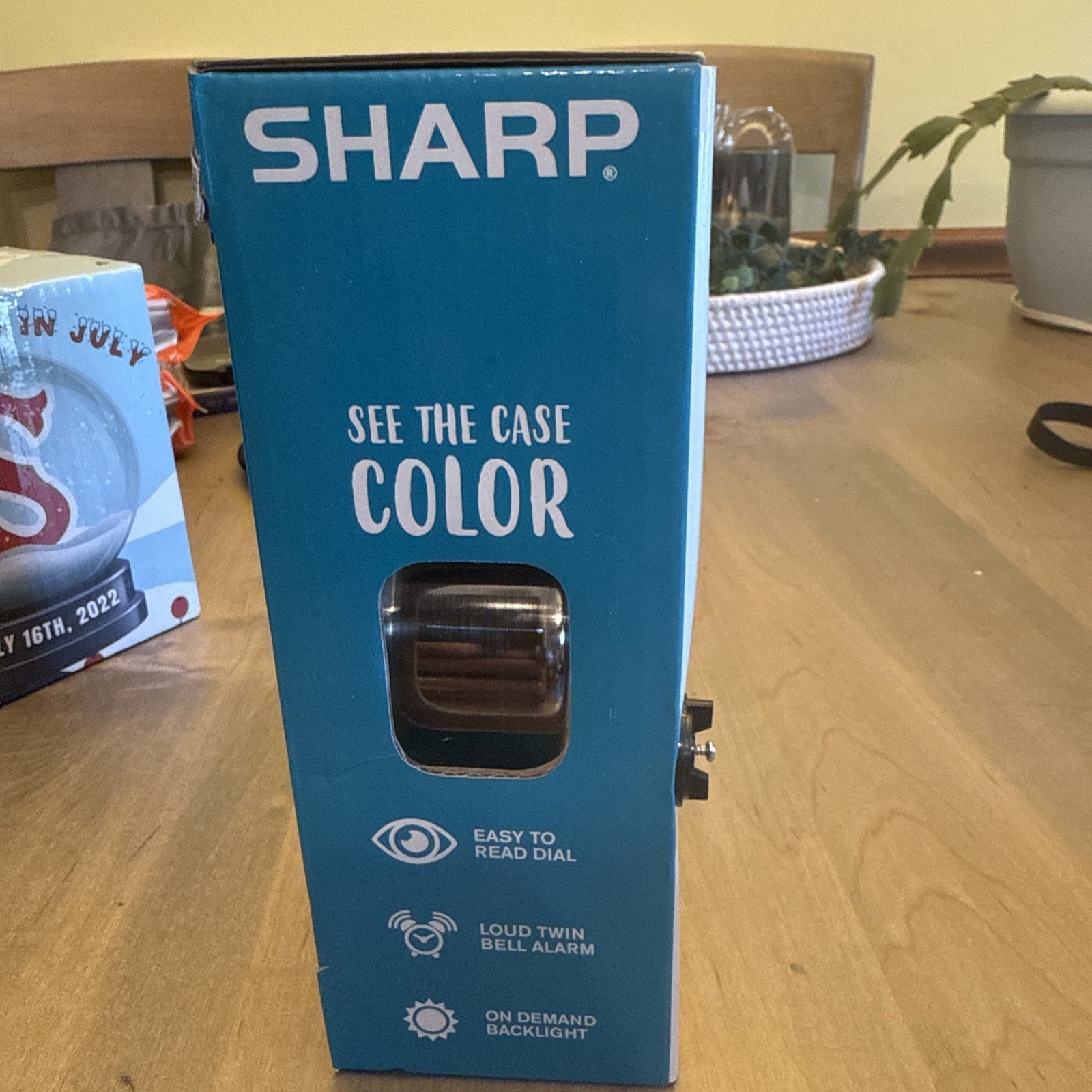 Sharp  Twin Bell Alarm Clock Heavy Sleepers Loud Bell Alarm NEW IN BOX BIN 992