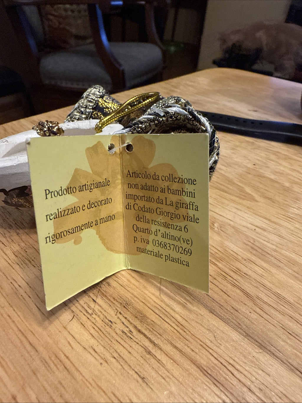 WHITE  CERAMIC MINIATURE JOLLINI VENETIAN MASQUERADE MASK ITALY BIN 232