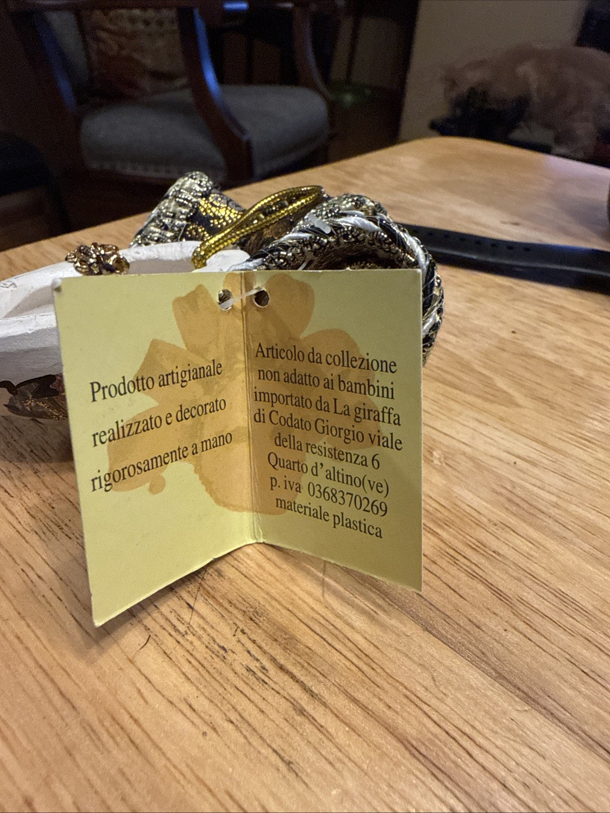 WHITE  CERAMIC MINIATURE JOLLINI VENETIAN MASQUERADE MASK ITALY BIN 232