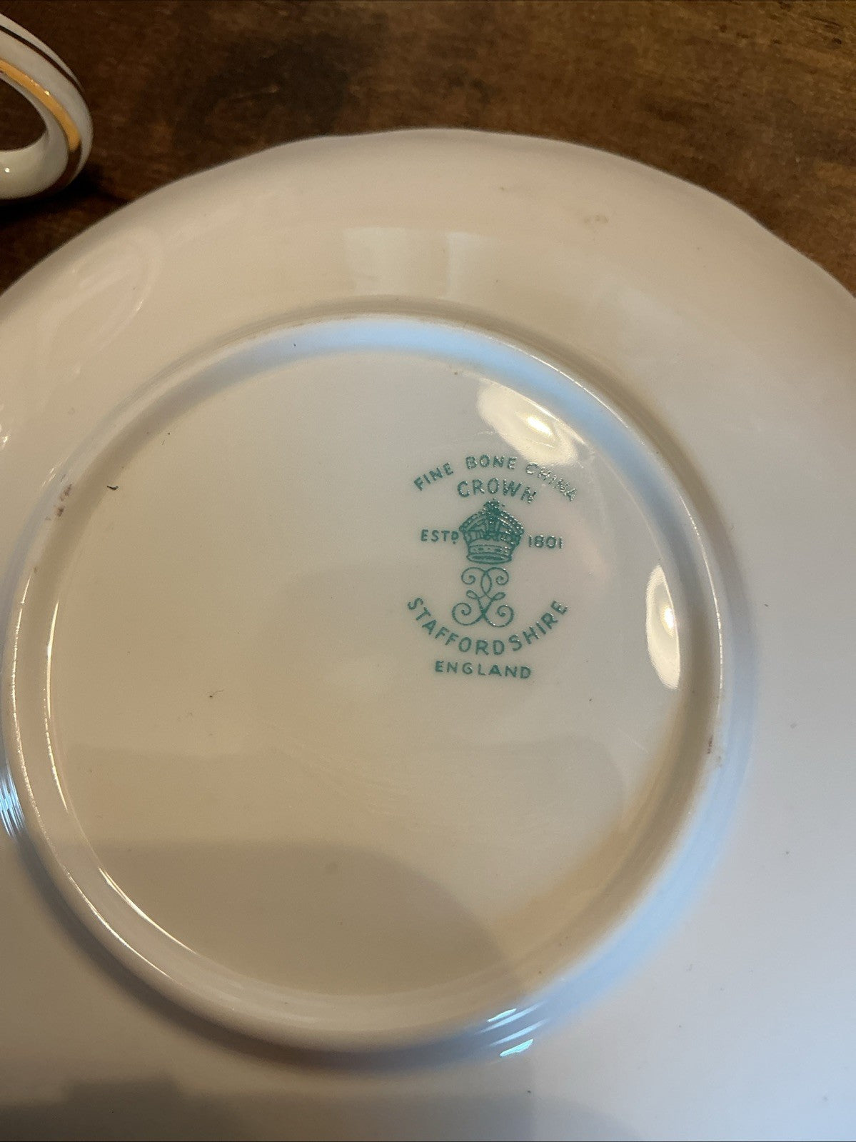 Crown StaffordshIre Bone China Orange Berries Tea Cup & Saucer CHN 22 WHT 12