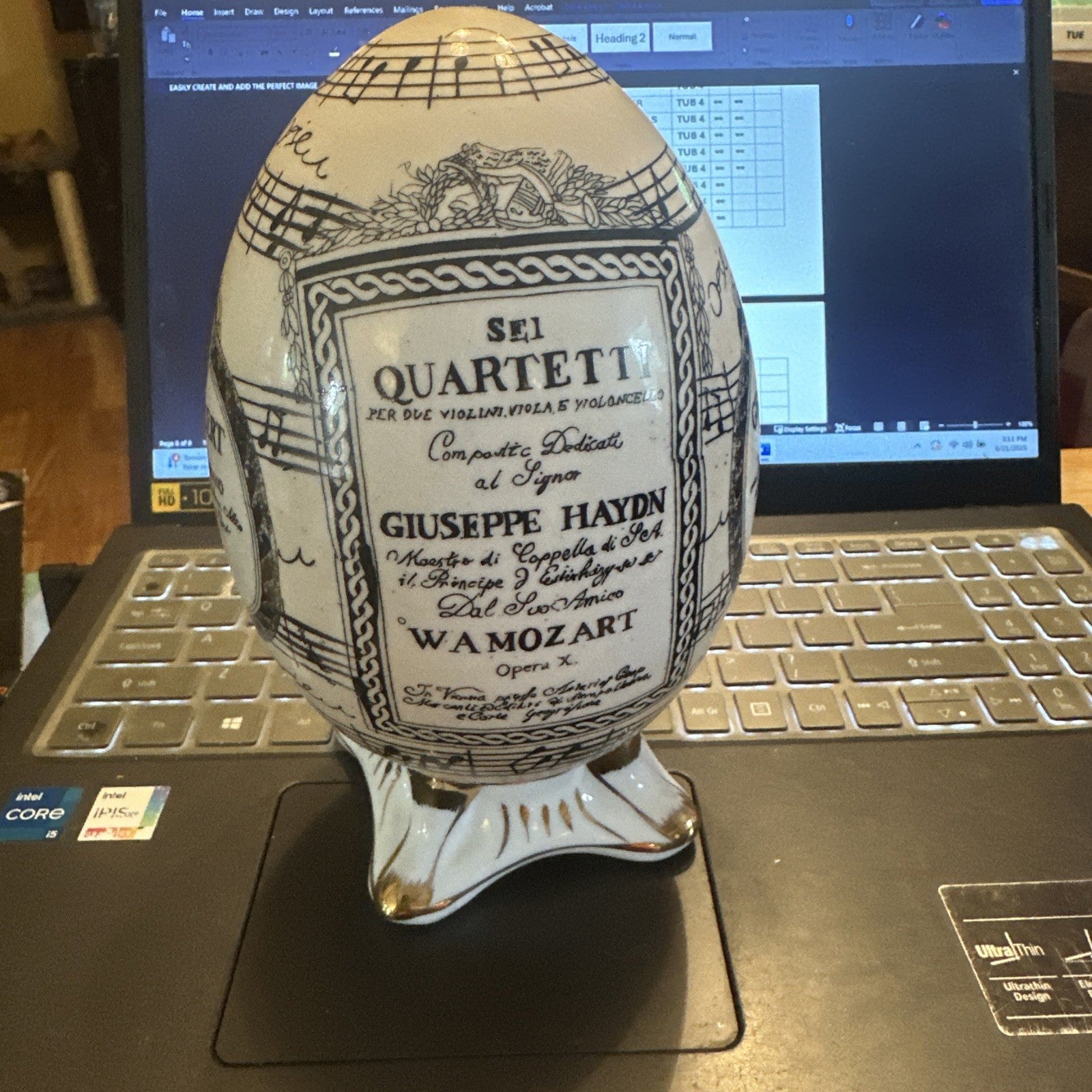 Mozart Music Art Baum China Formalities Grand Concert Big Egg Figurine Statue0