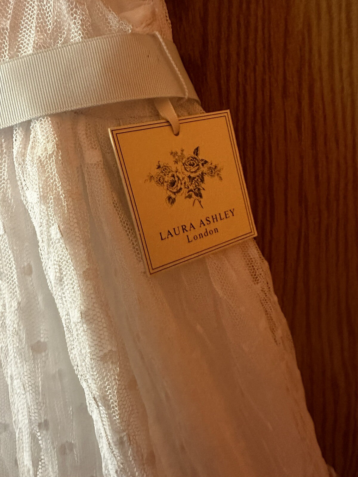 LAURA ASHLEY LONDON girls 24MOS White Lace Portrait Sleeveless Dress BIN 33