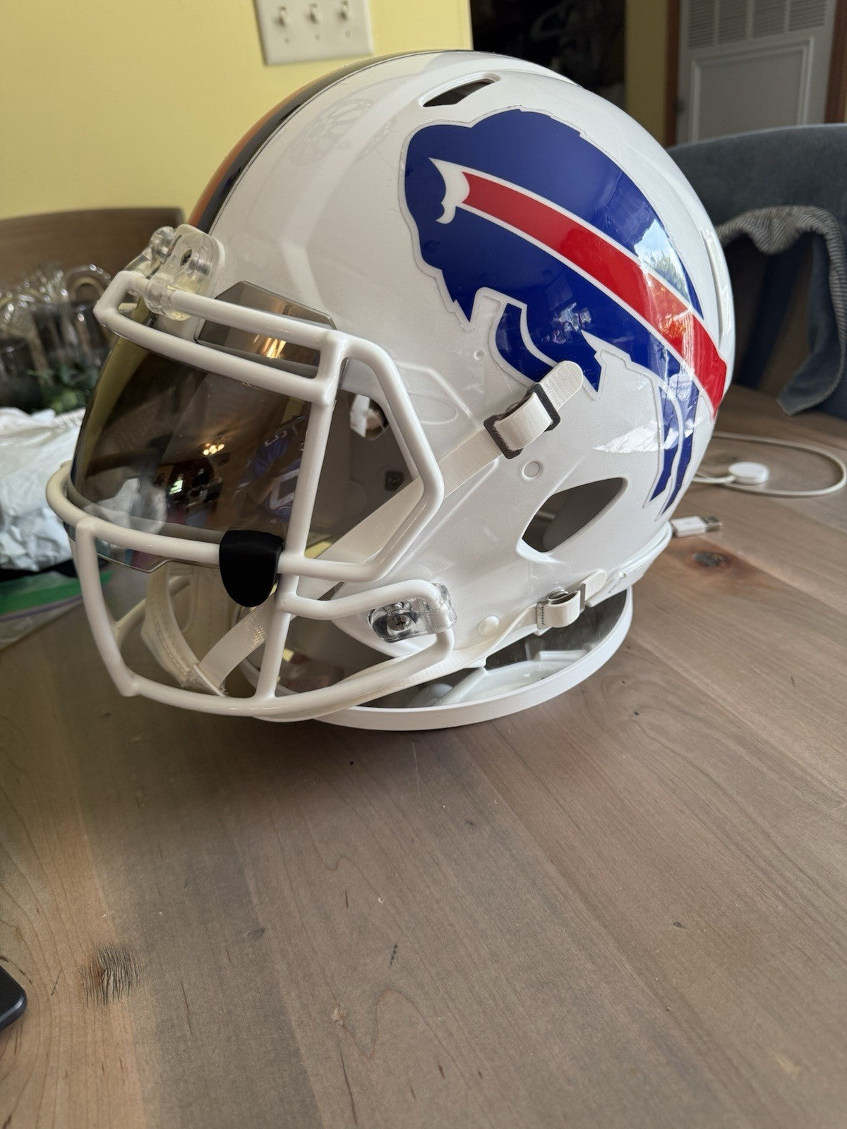Damar Hamlin Signed Full Size Authentic Buffalo Bills Helmet Beckett BAS VISOR2