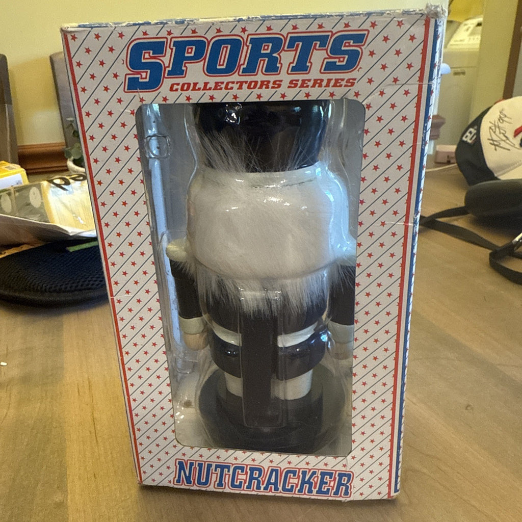 New York Yankees MLB Topperscot Collectible Series Sports Nutcracker!!! BIN 991