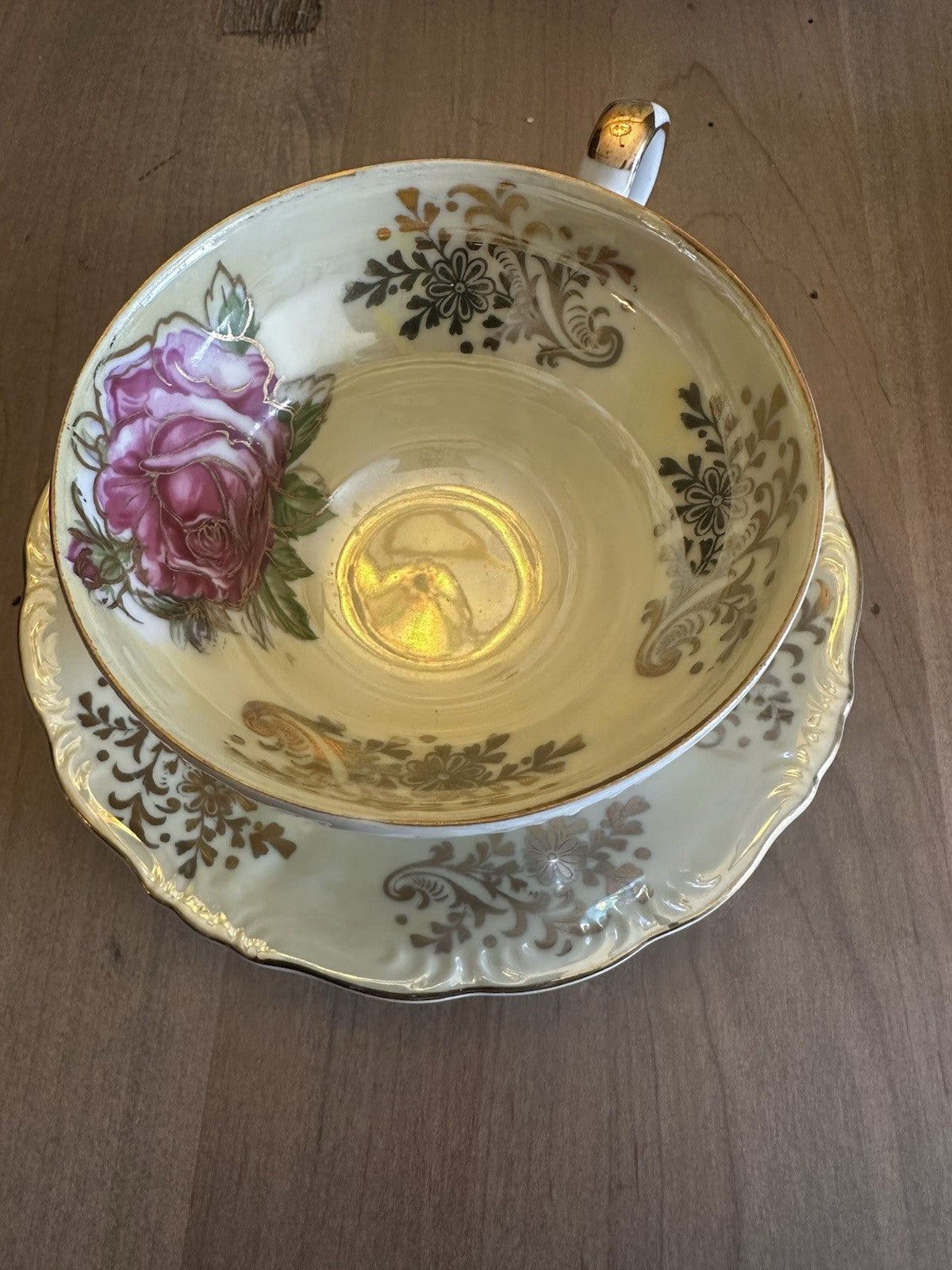 ROYAL HALSEY VERY FINE LUSTERWARE YELLOW & GOLD PINK ROSE CUP & SAUCER CHN 552