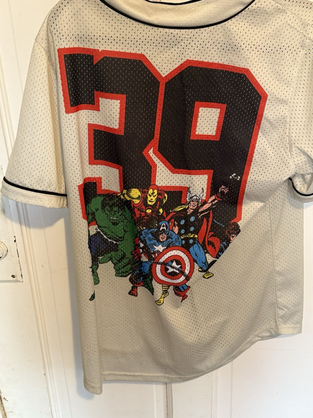 Marvel Avengers Men's #39 Full Button Baseball Jersey Medium BIN 61