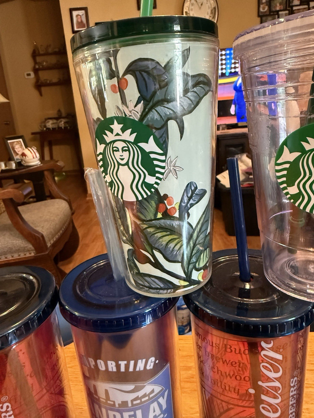 LOT 2 BUDWEISER, 2 VANDALAY 20oz 2 STARBUCKS 16oz TUMBLERS-STRAWS, LIDS  Box 223