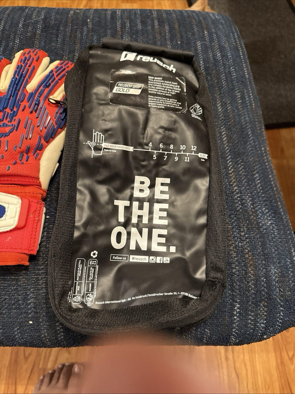 Reusch Venomous Gold Goalkeeper Gloves - Size 8 TUB 35