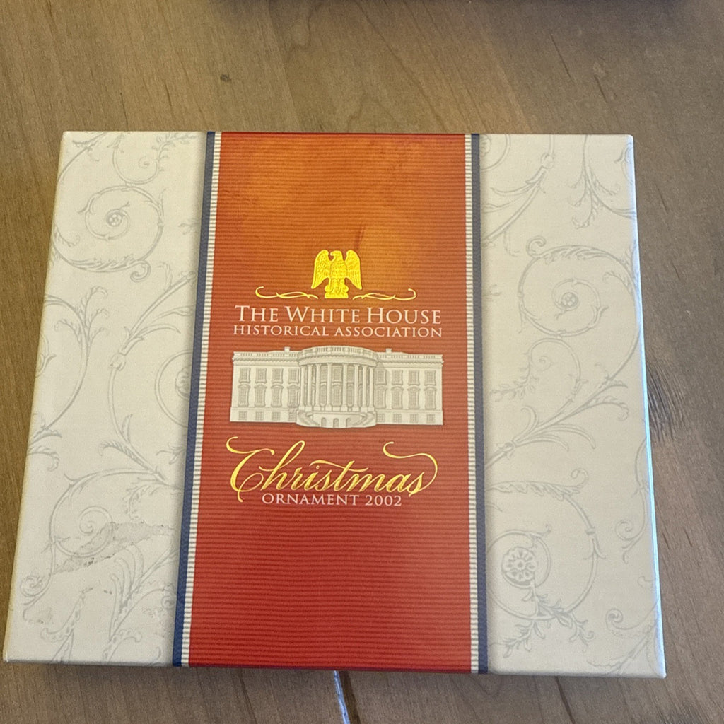 The White House Historical Association 2002 Christmas Ornament BIN 990