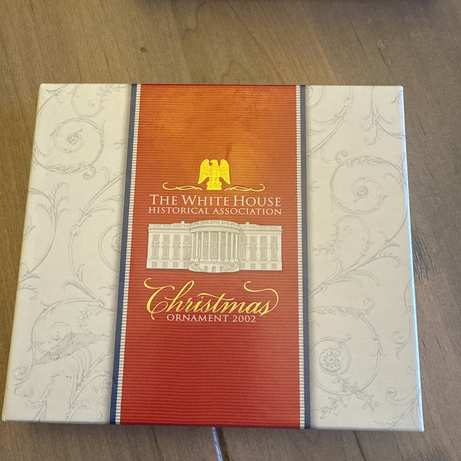 The White House Historical Association 2002 Christmas Ornament BIN 990