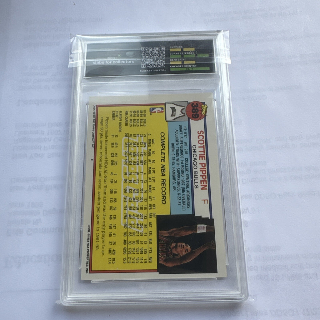 1992-93 Topps Gold Scottie Pippen #389  NM-MINT GRADE 81