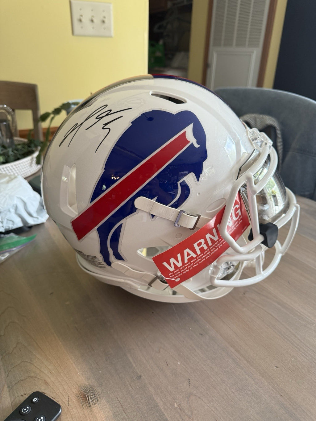 Damar Hamlin Signed Full Size Authentic Buffalo Bills Helmet Beckett BAS VISOR0