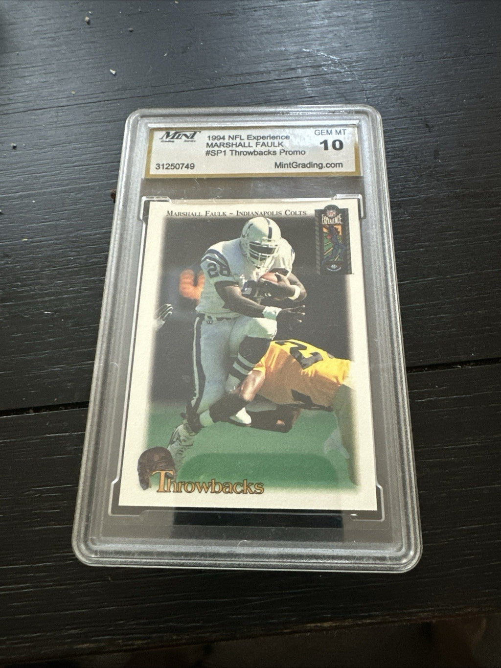 K348 FOOTBALL CARD - MARSHALL FAULK COLTS ROOKIE - 1994 CLASSIC - GRADE 10 SPC-10