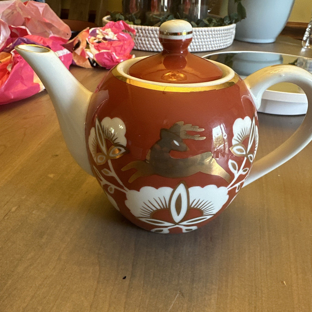 New WS Williams Sonoma Thai Imari Gold Trim Floral Deer Teapot. CHN 481