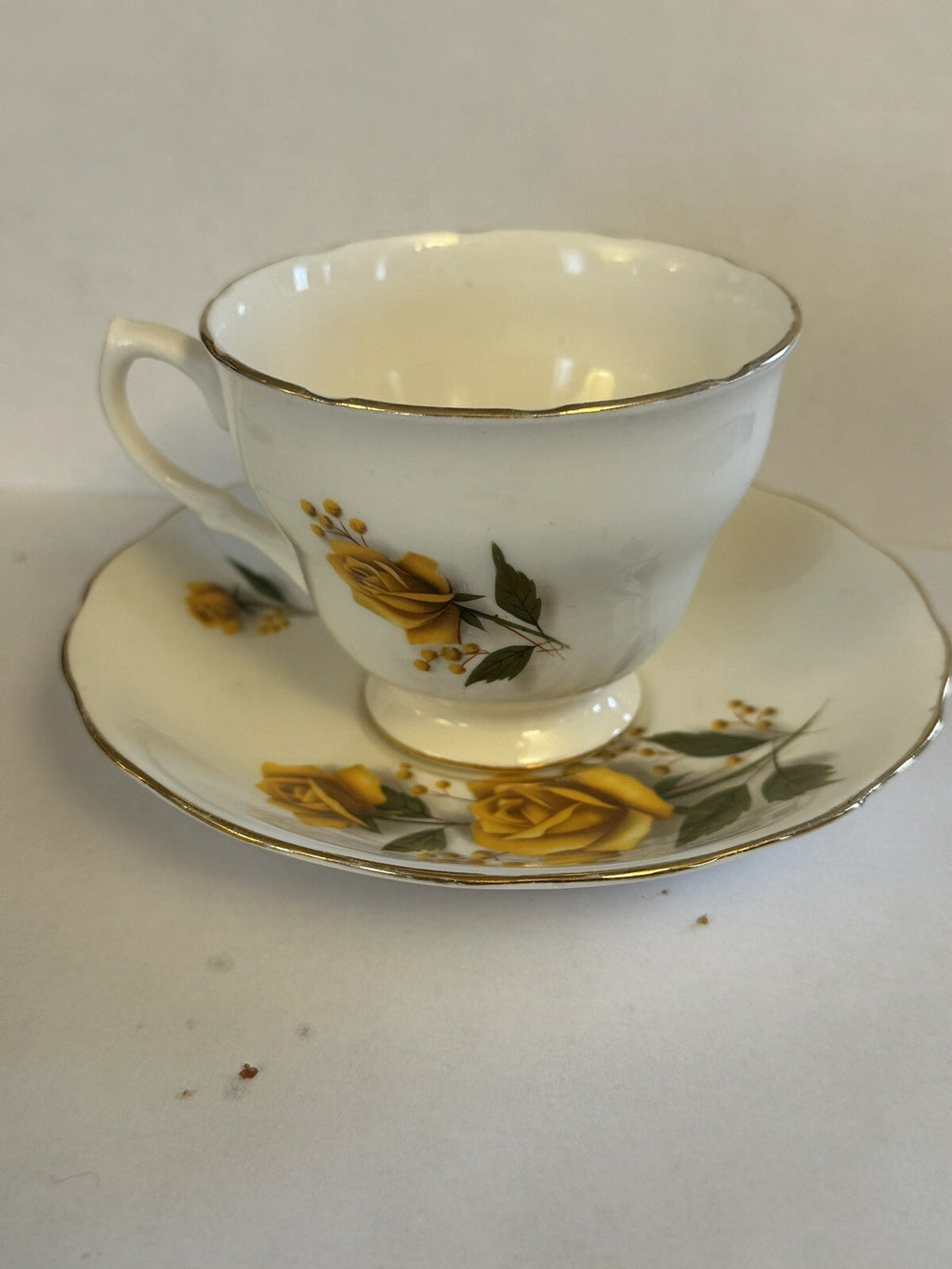 VTG. ROYAL VALE, Bone China Cup & Saucer, Yellow Rose Gold Trim, England CHN 412