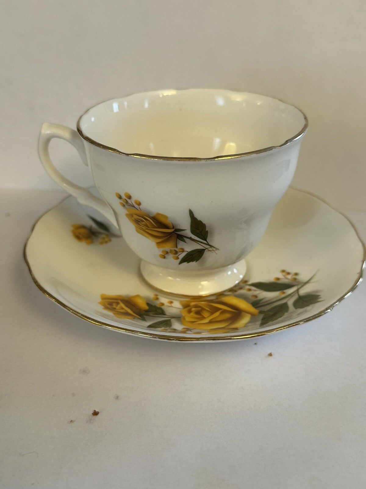 VTG. ROYAL VALE, Bone China Cup & Saucer, Yellow Rose Gold Trim, England CHN 412