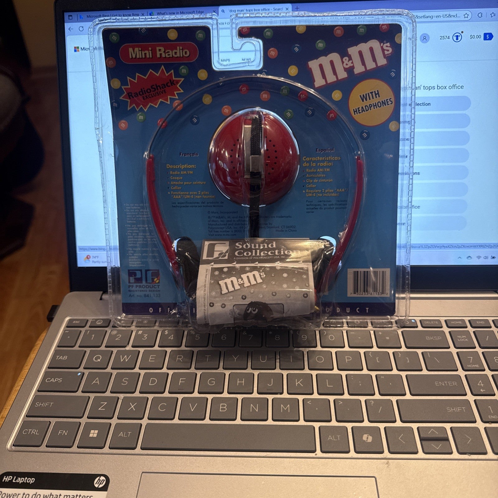 Vintage M&M Red Mini Radio w/Headphones Radio Shack Excl. AM/FM Belt Clip BUN 91