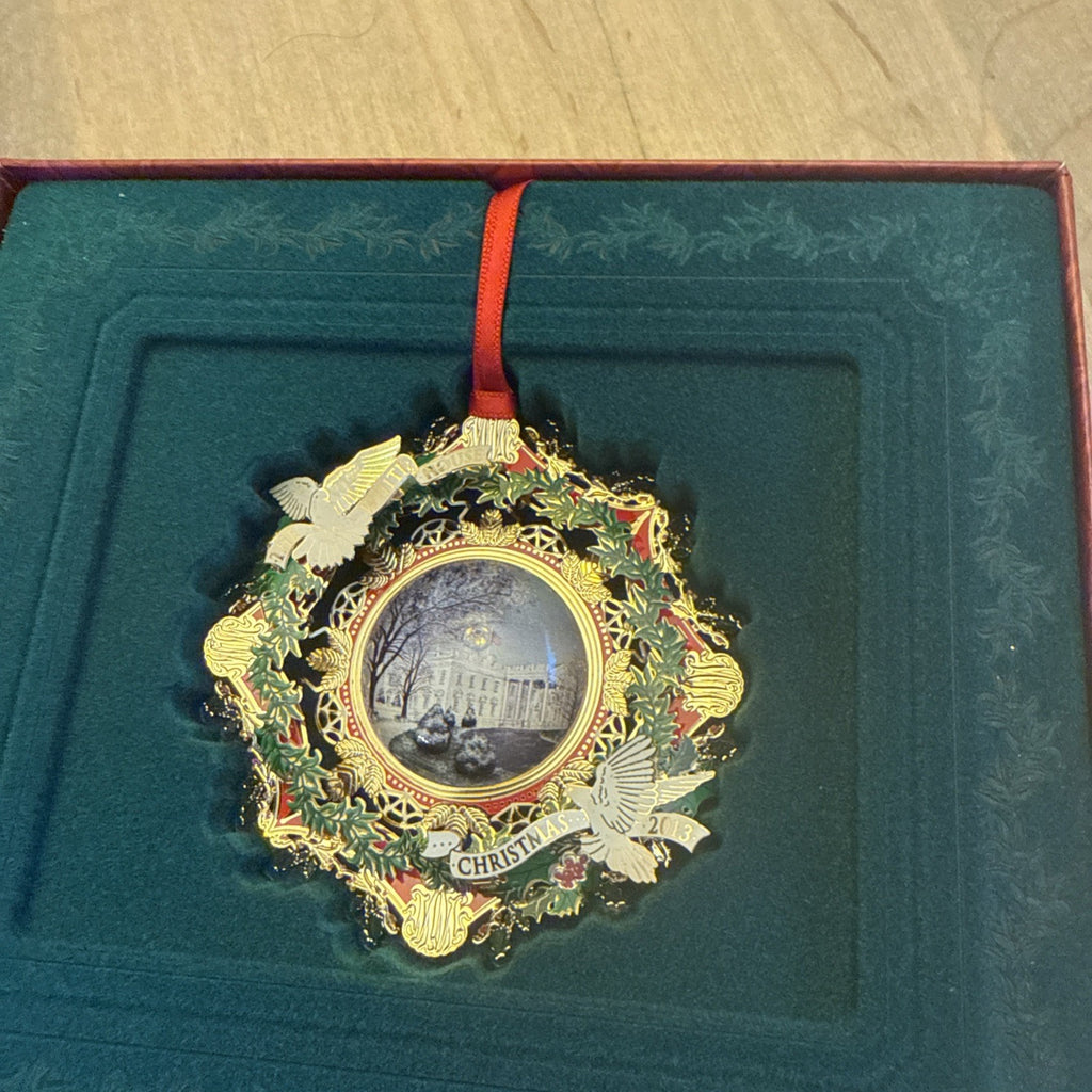 The White House Historical Association Christmas Ornament 2013 BIN 992