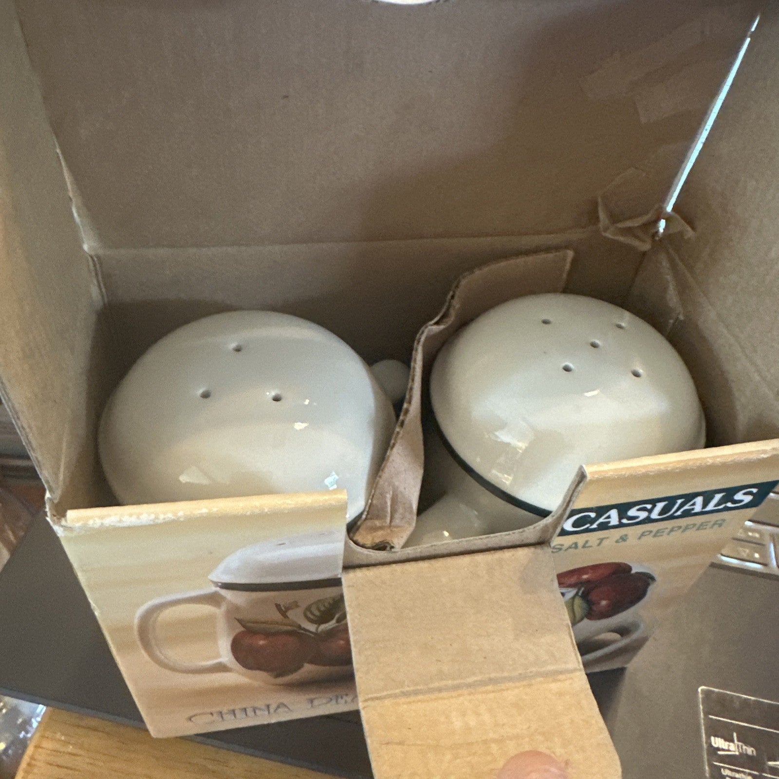 Pearl China Red Apple Salt and Pepper Shakers - Vintage TB 40