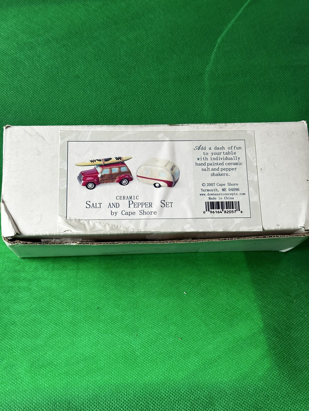 ️VTG-Cape Shore Woody Station Wagon & Trailer Ceramic Salt & Pepper Shakers2