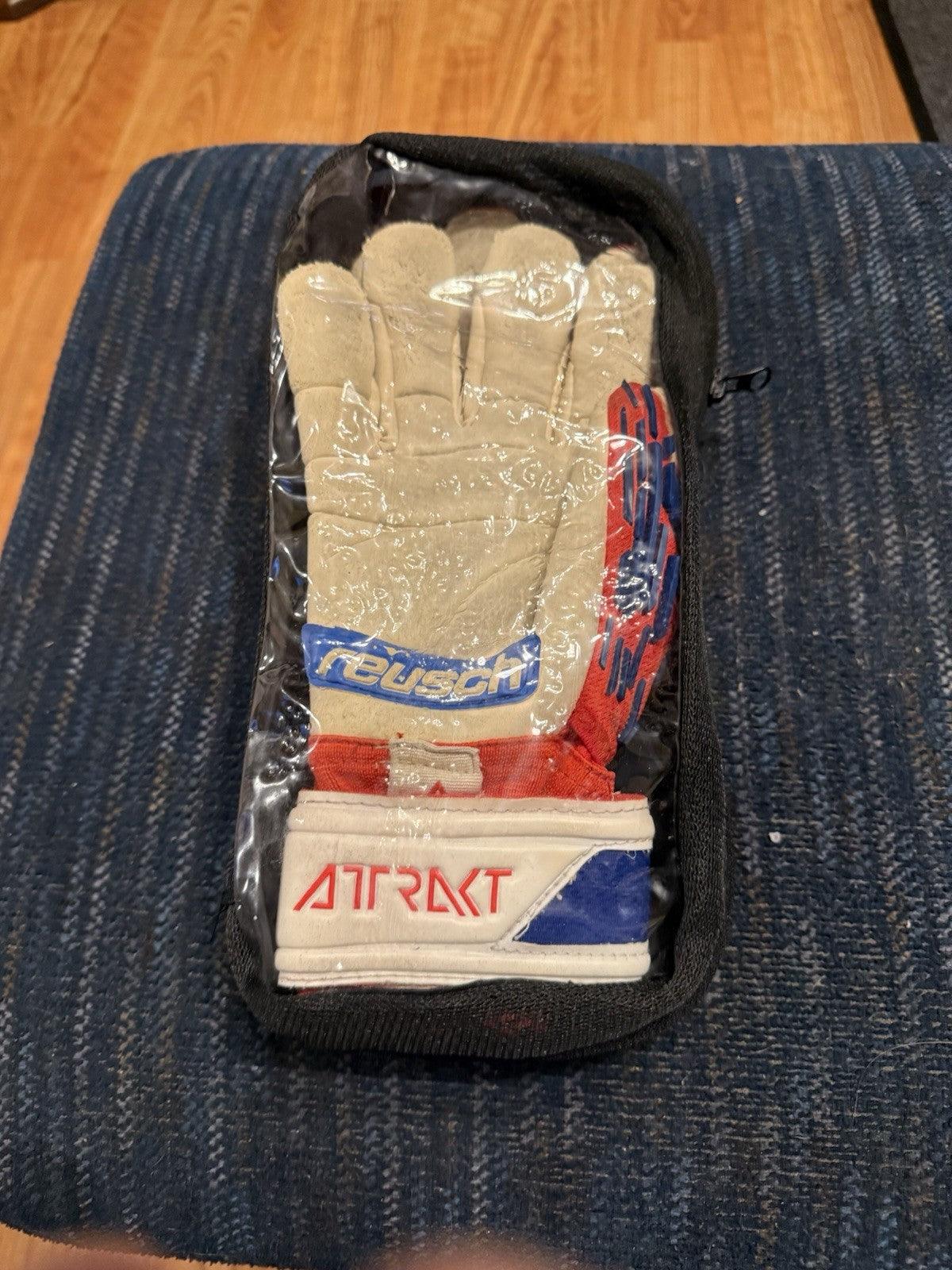 Reusch Venomous Gold Goalkeeper Gloves - Size 8 TUB 30