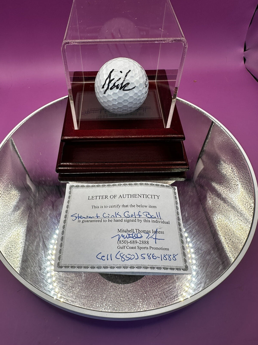 Clubhouse- Golf Ball  Display Case With Signed Stewart Cink Golf Ball COA WHT 31