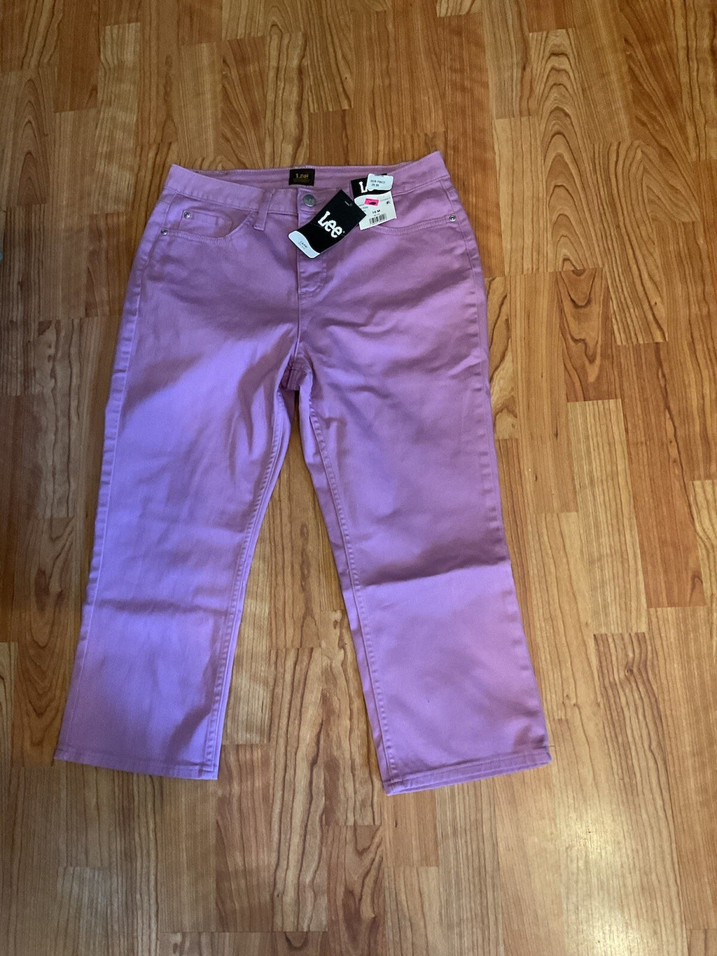 Lee Riders Midrise Capri Size 10 M Mid rise “pansy” Lavender B 3140