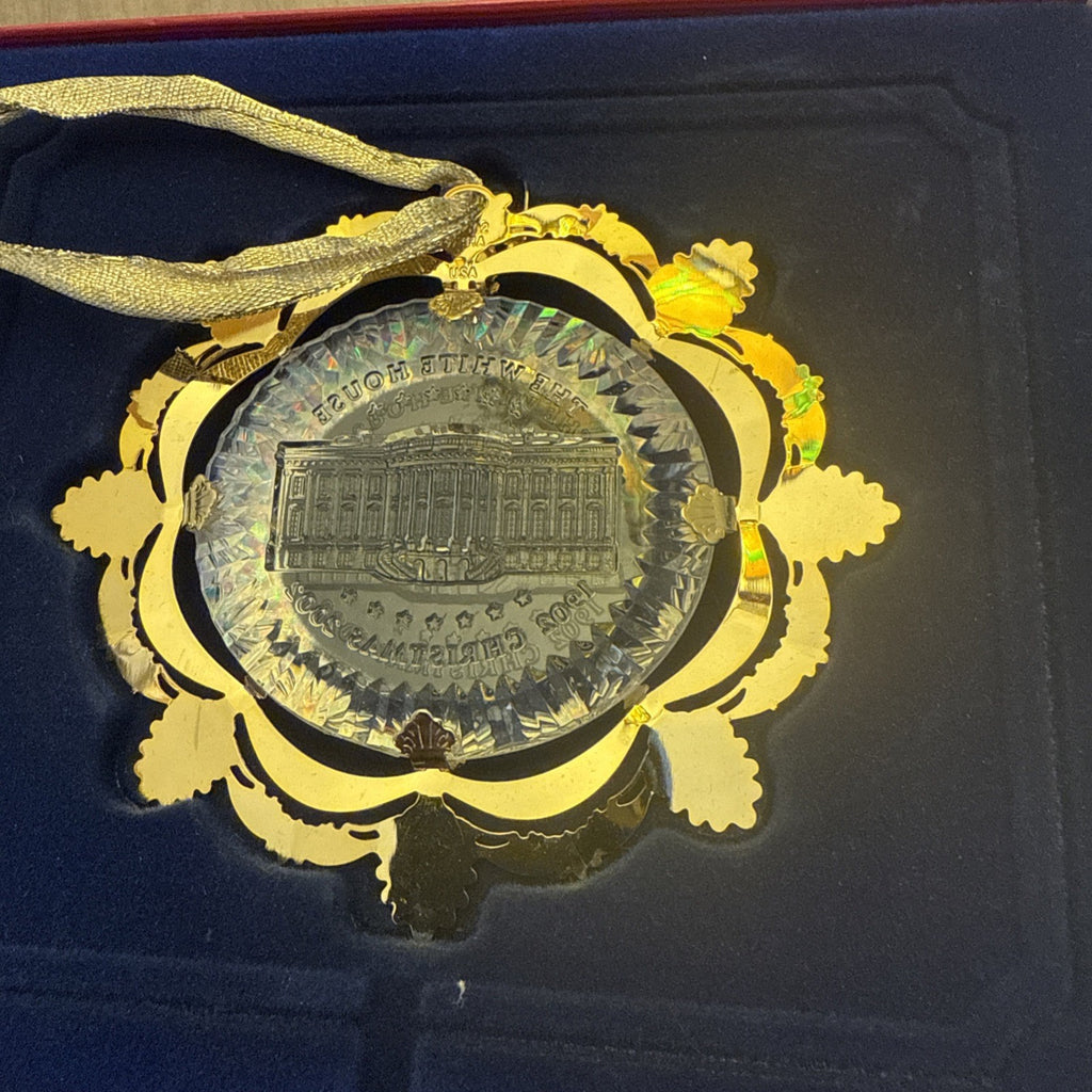 The White House Historical Association 2002 Christmas Ornament BIN 993