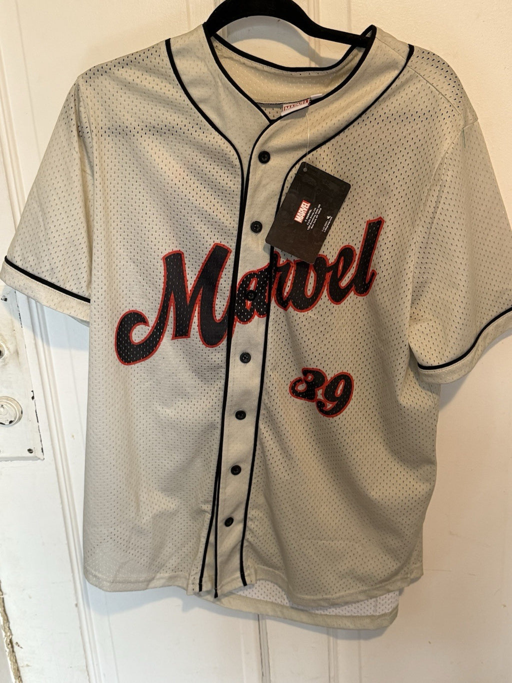 Marvel Avengers Men's #39 Full Button Baseball Jersey Medium BIN 60