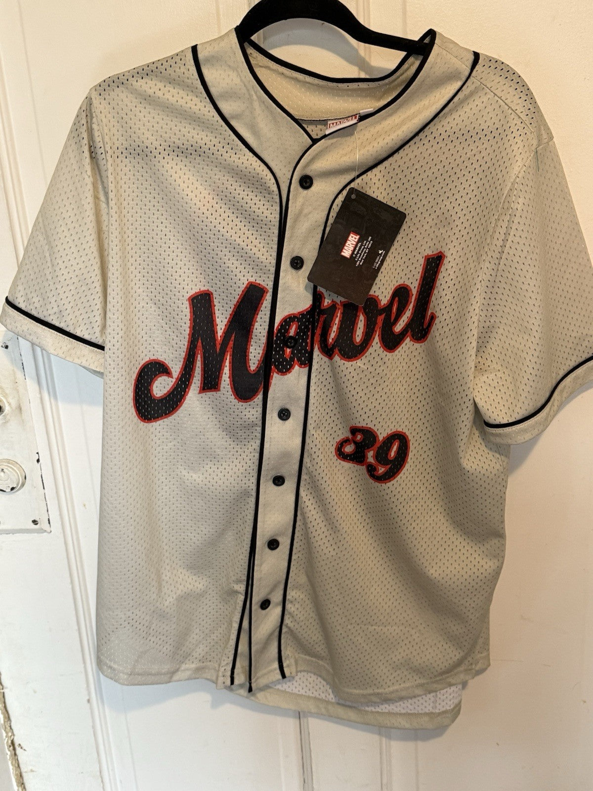 Marvel Avengers Men's #39 Full Button Baseball Jersey Medium BIN 60