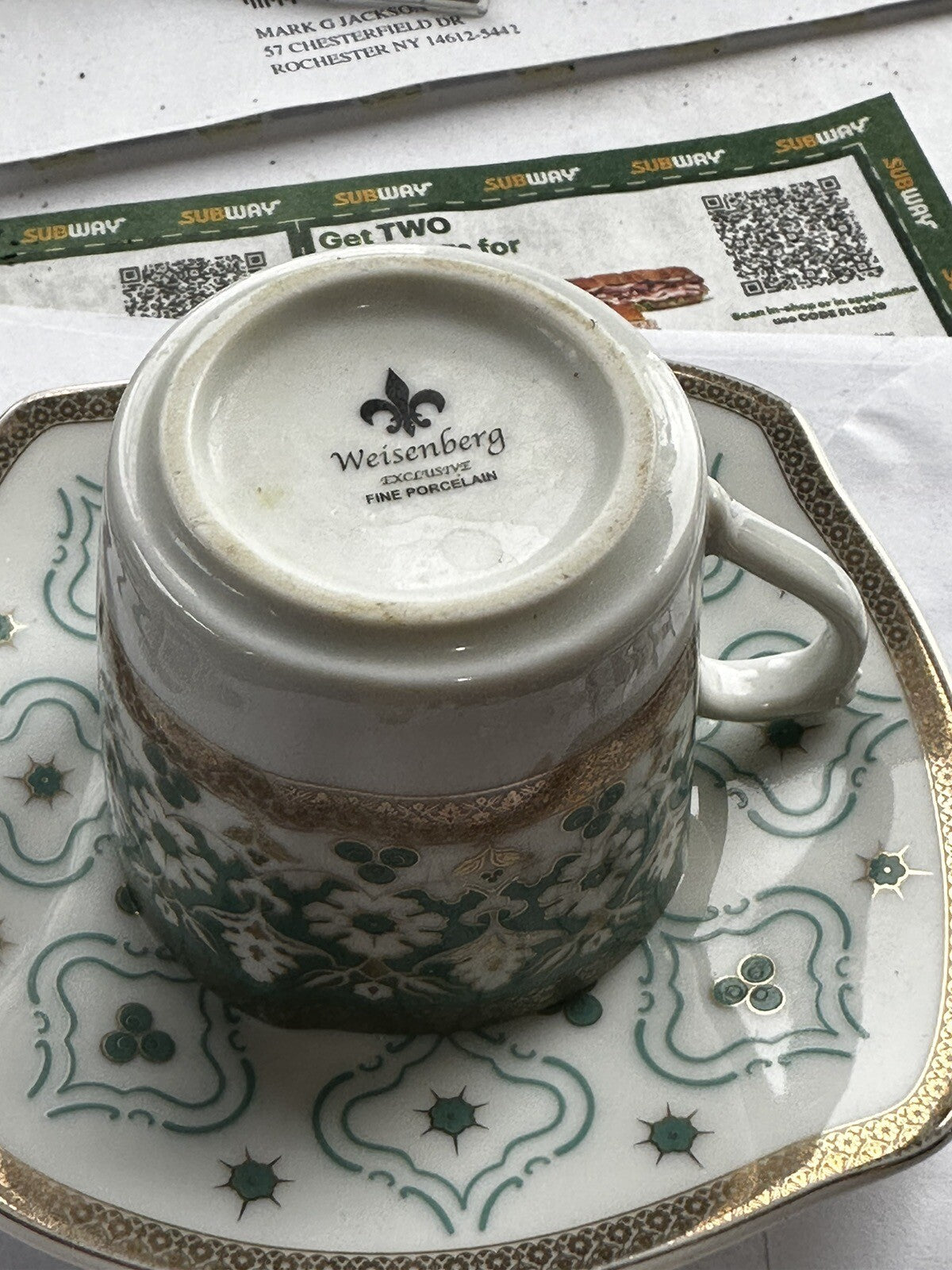 Weisenberg Exclusive Fine Porcelain Tea Cup and Saucer -  Vintage. CHN 591