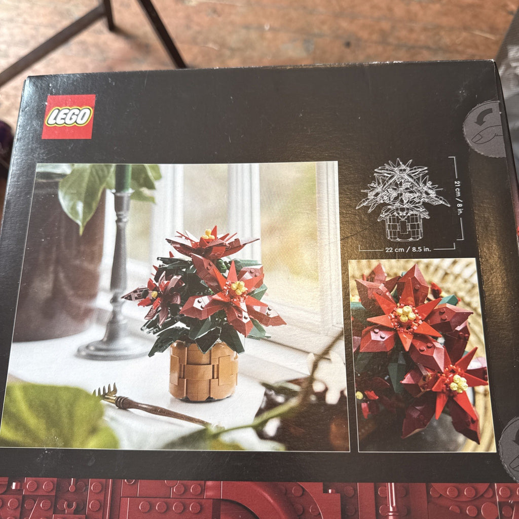 LEGO Icons Poinsettia Set 10370, 608 Pieces, Ages 18+1