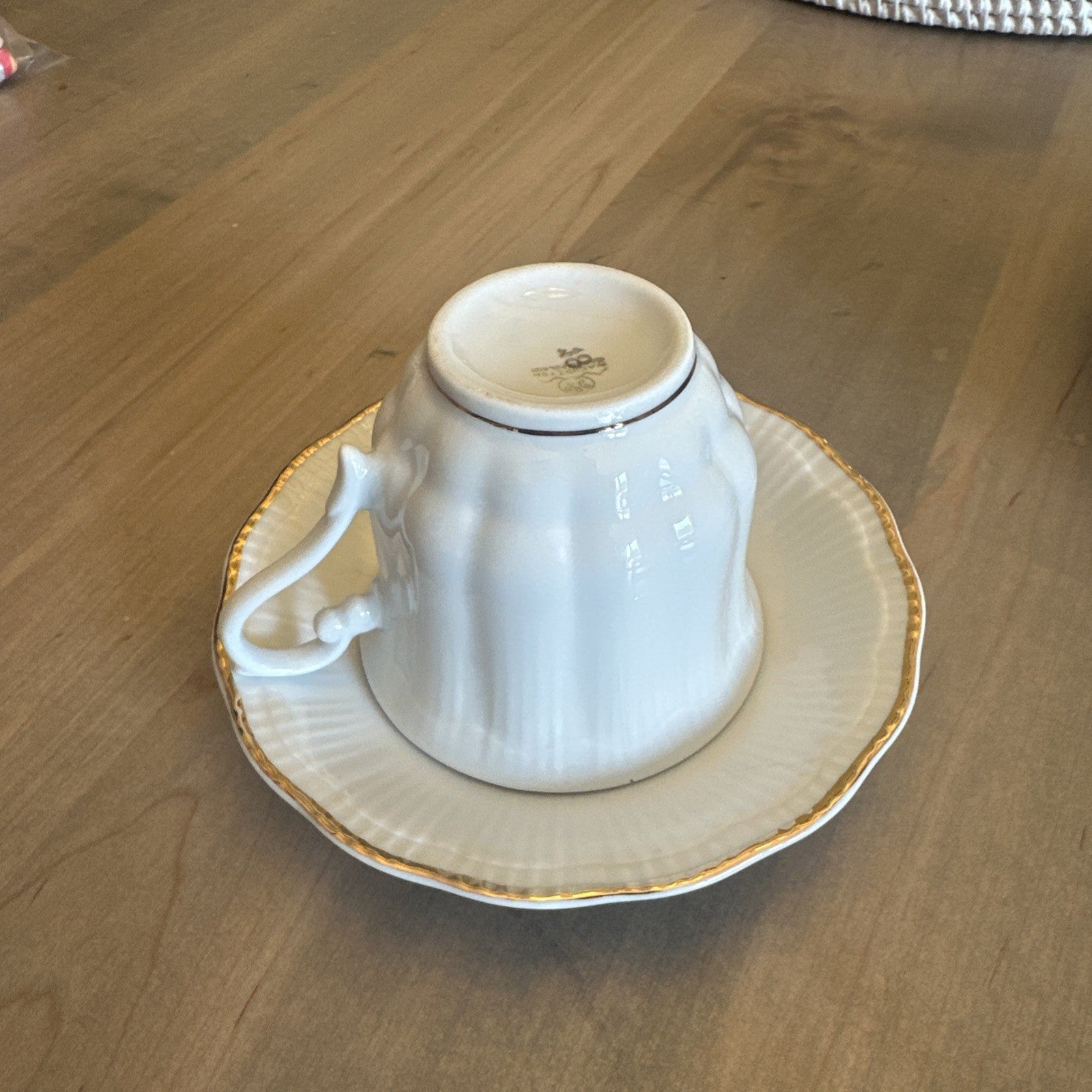 (4) VTG. WALBRZYCH / SOUTHINGTON Poland EMPIRE Dinnerware: CUPS & SAUCERS CHN 532