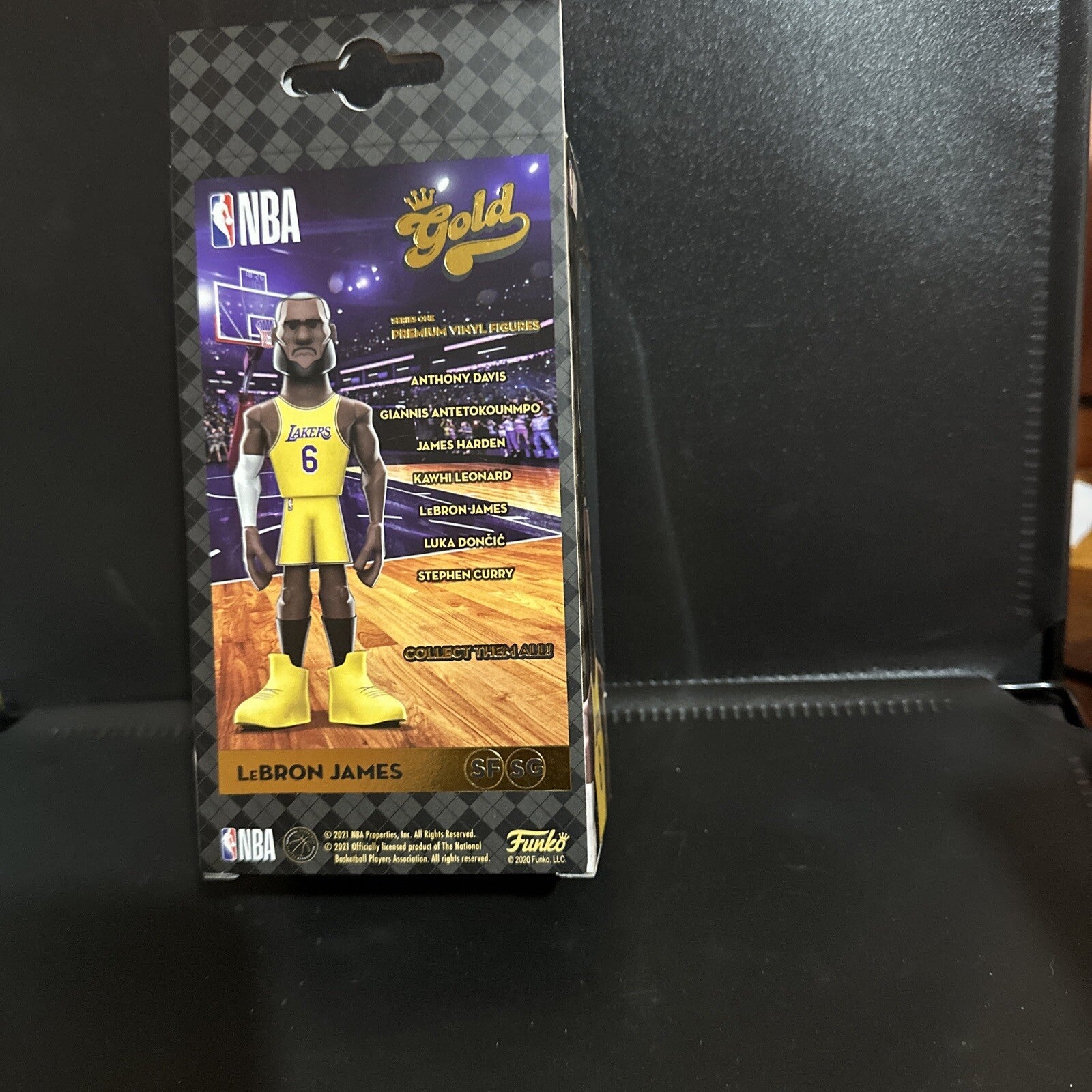 Funko Gold LeBron James Lakers 'Chase White Jersey' Premium Vinyl 5" Figure NIB!1