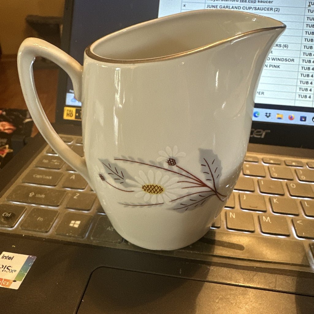 Valmont China Royal Wheat Pattern Sugar Bowl, Lid &Creamer Made In Japan CHN 432