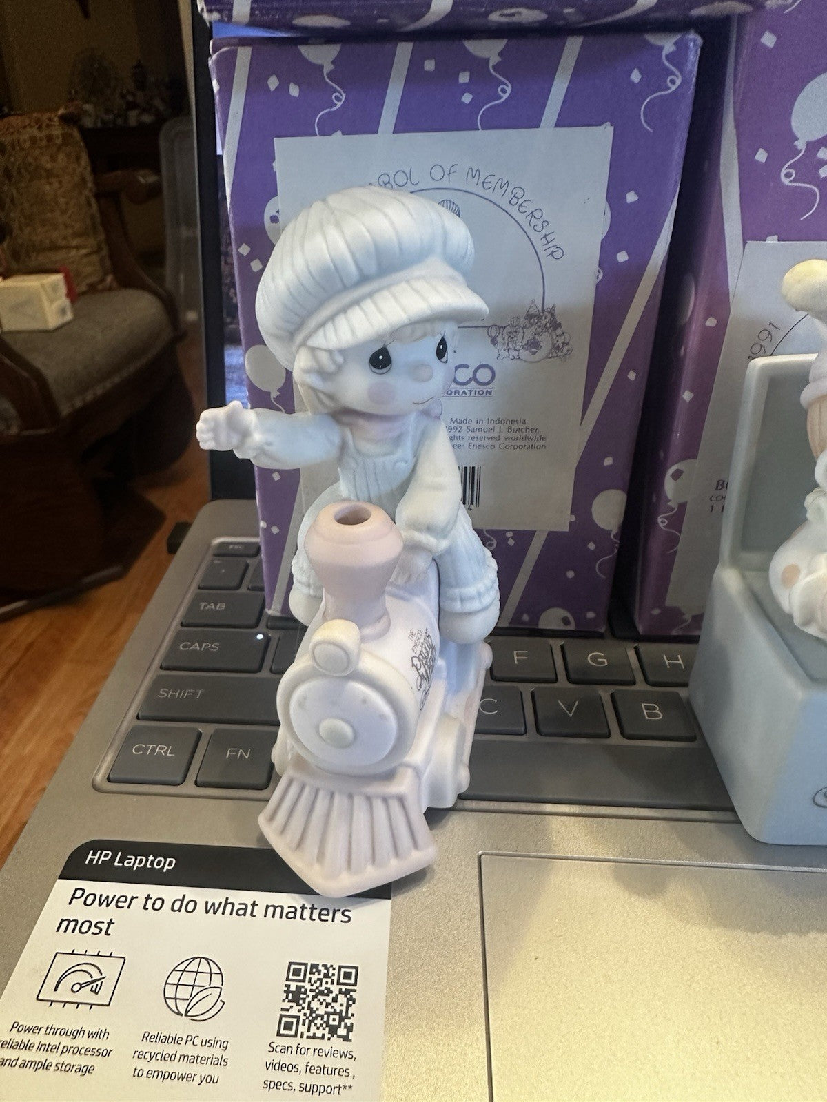 5 Precious Moments Member Only Figurines In Boxes B-0104 Through B-0108   XMAS4