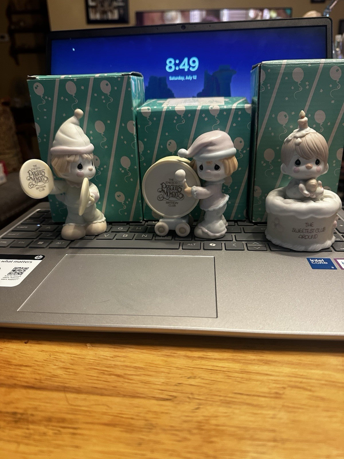 3-Enesco Precious Moments 86, 87, 89 Symbols Of membership Figurines XMAS 010