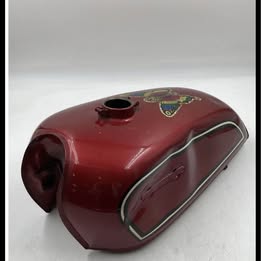 76 Kawasaki KZ750 KZ 750 B Twin Gas Fuel Petrol Tank