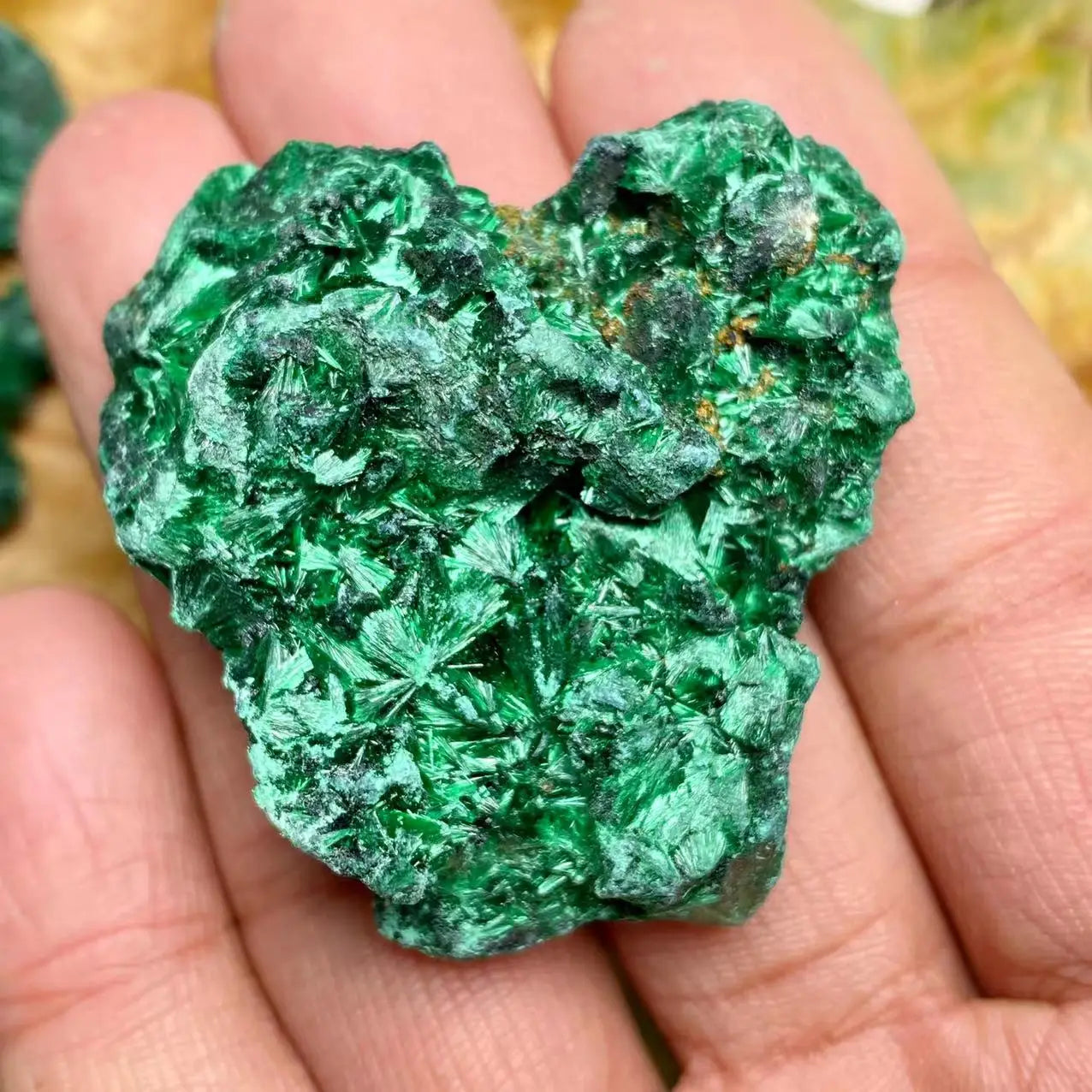 Wholesale Natural Malachite Mineral Specimens Green Flash Collection Display Decorative Gifts