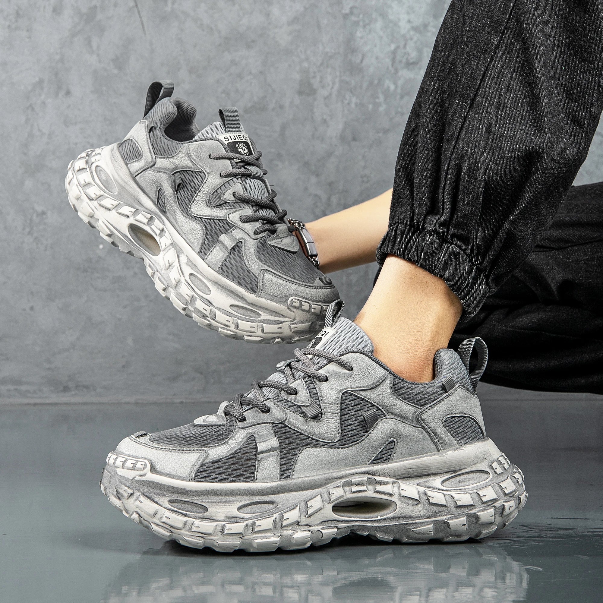 Men's Vintage Design Platform Sneakers for Winter Sports Casual Outdoor Tennis Skateboard Running Street Style Lace Sneakers