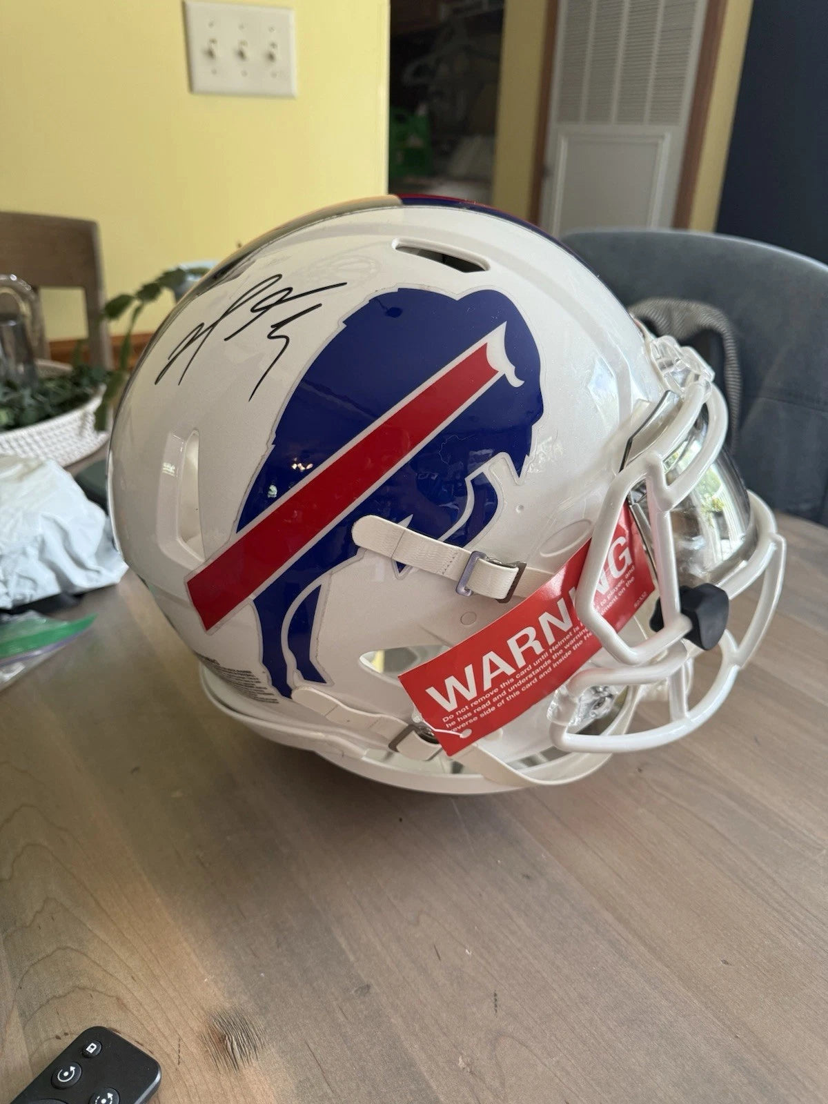 Damar Hamlin Signed Full Size Authentic Buffalo Bills Helmet Beckett BAS VISOR